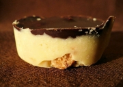 Chocolats bicolores aux clats de biscuits