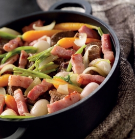 Cocotte de boeuf aux petits lgumes et lardons