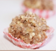 Rochers amandes, chocolat blanc et gavottes